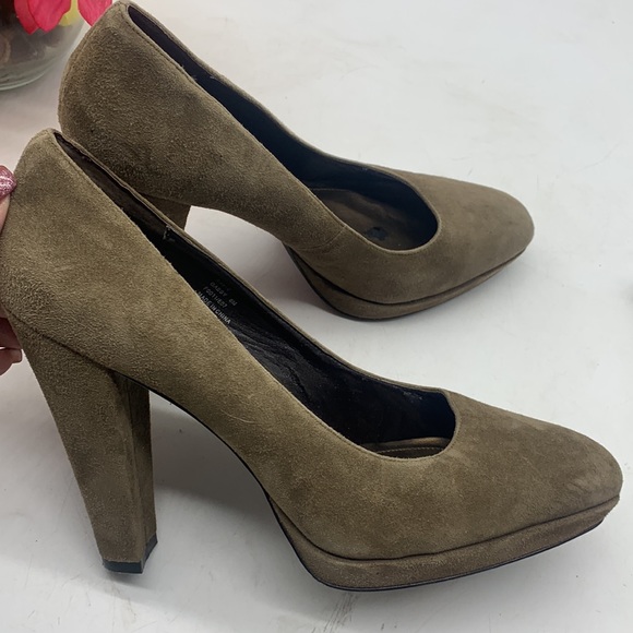 Calvin Klein Suede Taupe Heels Gabby Size 8 MCH4453E - Picture 4 of 13